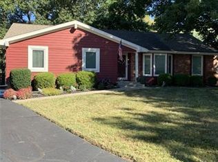 9932 Westgate Ct, Lenexa, KS 66215