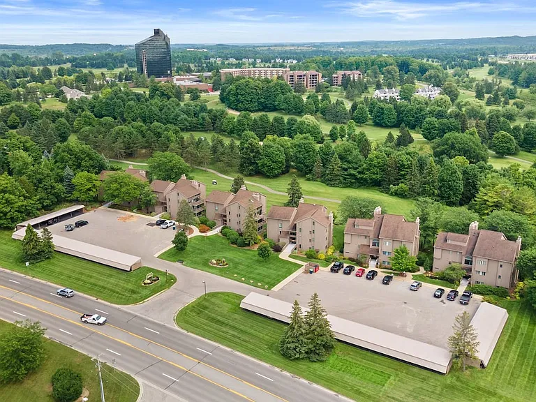 5559 Golfview Ct #44 — Photo 26