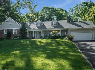 285 Wyoming Ave, Maplewood, NJ 07040