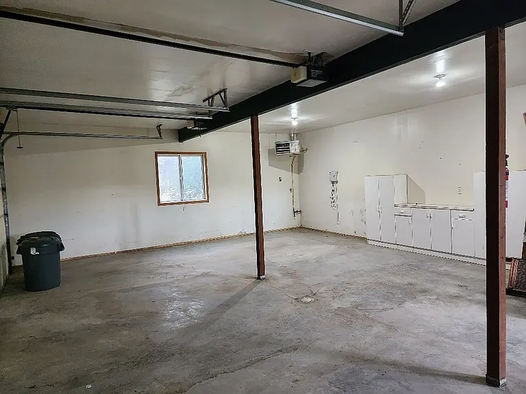 650 E Williams Rd — Photo 36