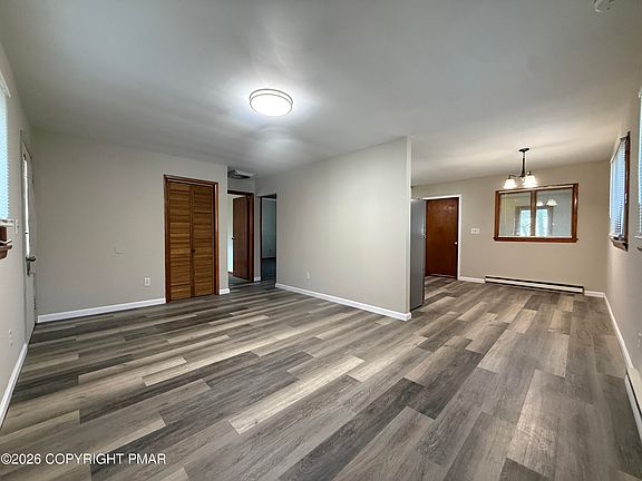 5th image of 1575 Clover Rd