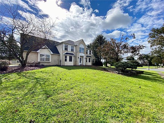 3rd image of 4865 Country Top Ct
