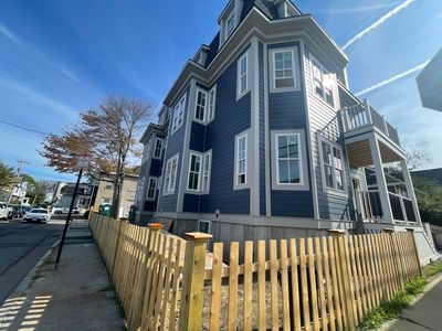 35 Richardson St #1, Somerville, MA, 02145