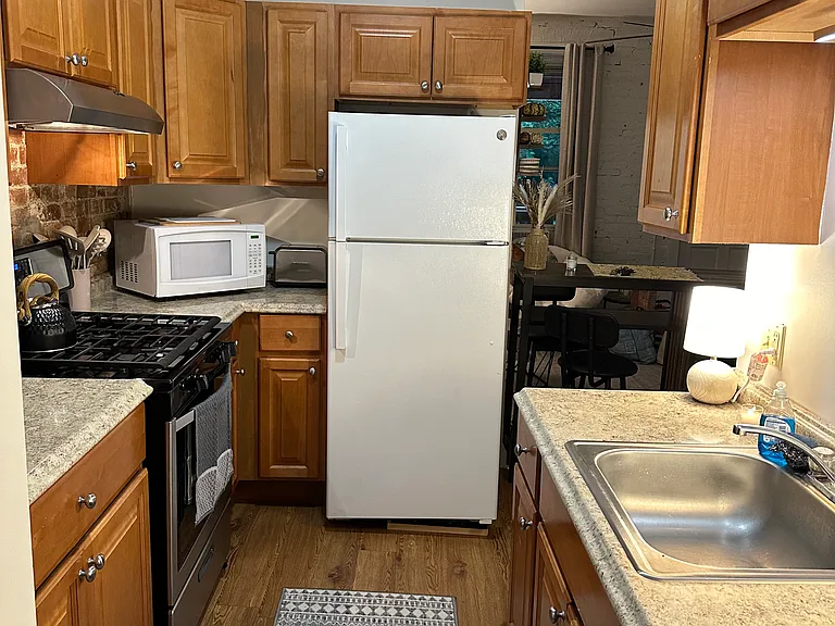 74 Park St #303 — Photo 10