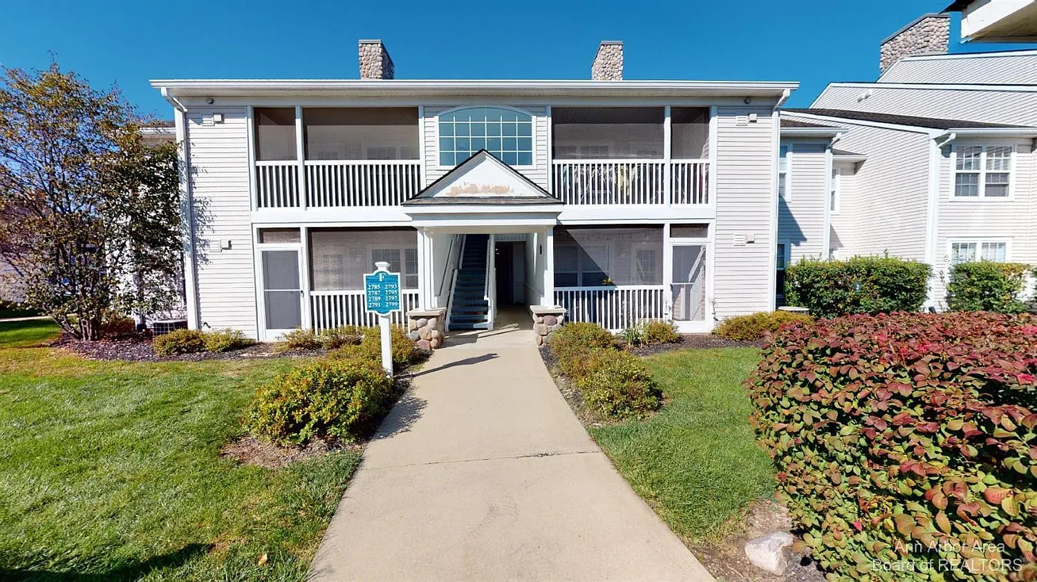 2 bed, 2.0 bath, 1094 sqft, $2,100 — Photo 1