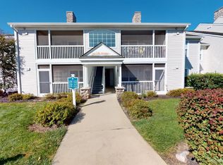 2785 S Knightsbridge Cir, Ann Arbor, MI 48105