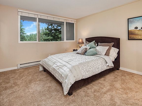 4th image of 6236 137th Pl NE APT 236