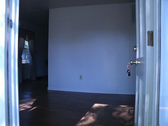 3rd image of 1870 Drake Dr