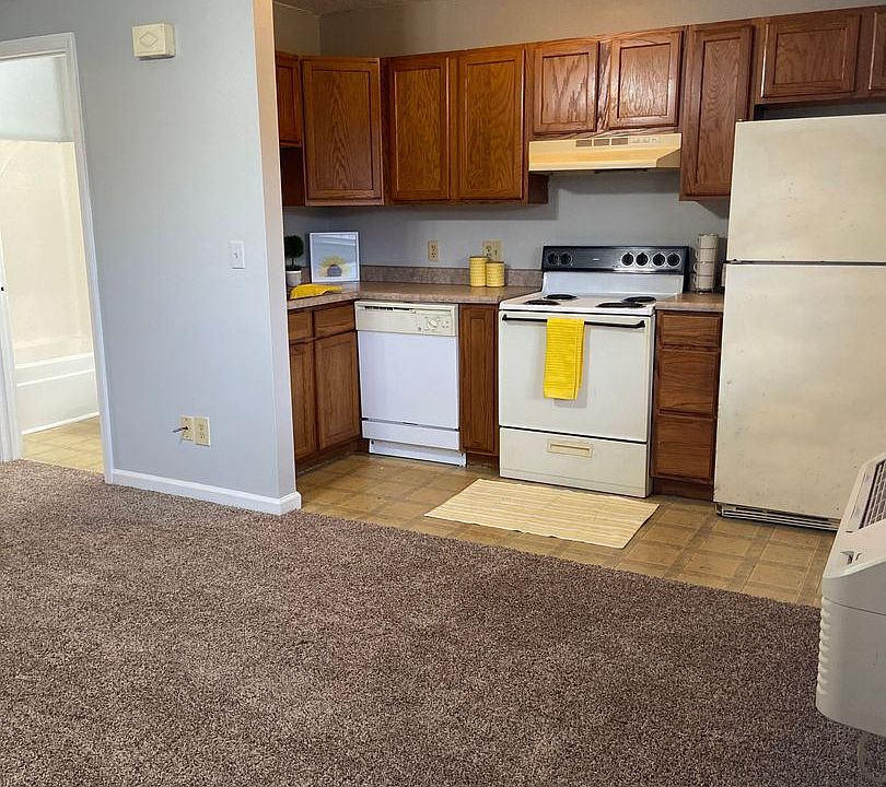1st image of 124 Manna Dr APT 10