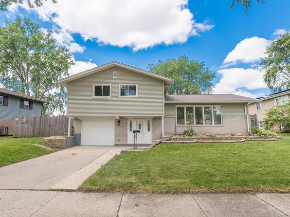 15026 Park Ave, Oak Forest, IL 60452