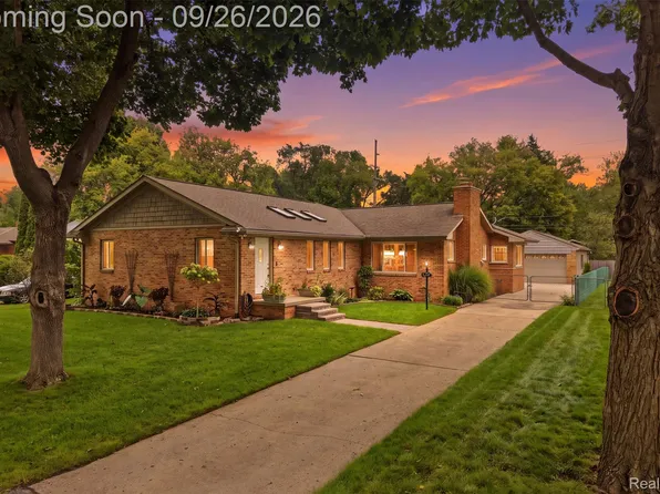 8858 Ball St, Plymouth, MI 48170