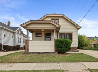 1212 Romayne Ave, Racine, WI 53402