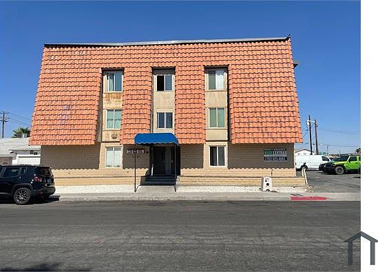 2nd image of 305 N 10th St APT 24
