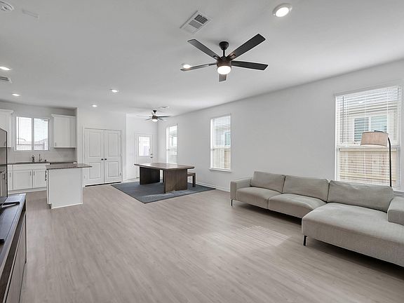 5th image of 15072 Rustic Moon Rd