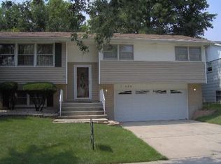 17020 Magnolia Dr, Hazel Crest, IL 60429