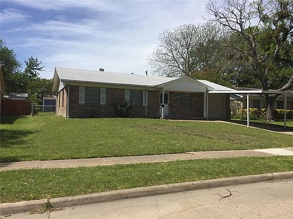 2nd image of 1025 Darnel Ln