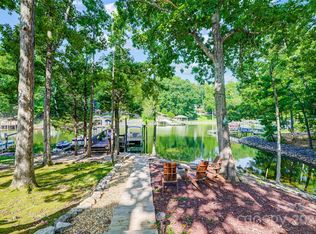 9 Weatherly Way, Lake Wylie, SC 29710