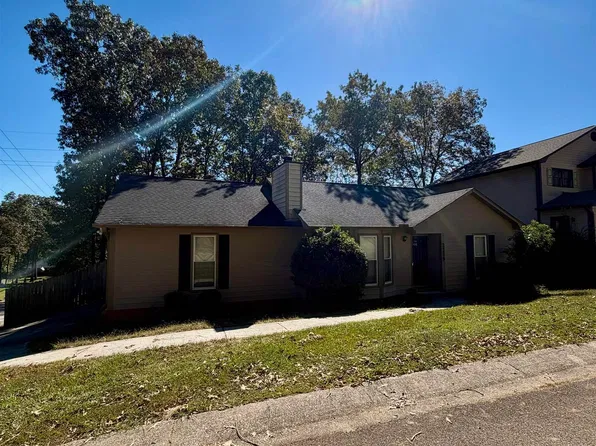 2229 Richmond Ln, Pelham, AL 35124