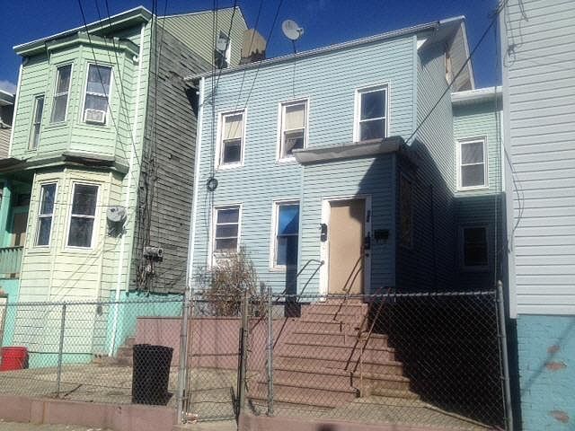 2nd image of 83-85 Madison St
