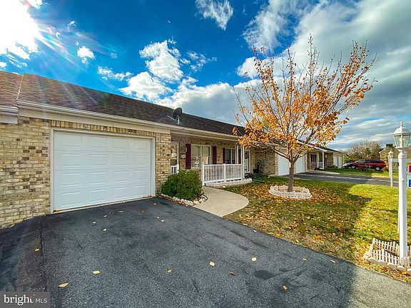 4th image of 723 Naples Dr