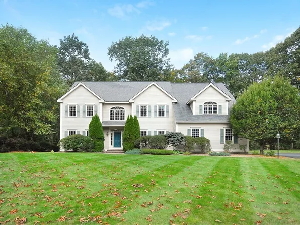 30 Carlton Dr, Acton, MA 01720