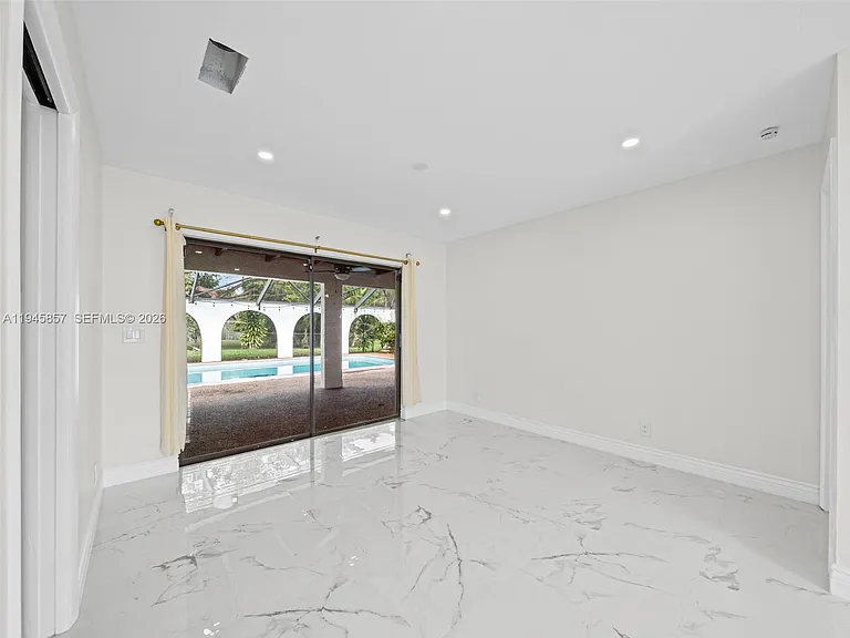 10251 NW 39th Ct — Photo 13