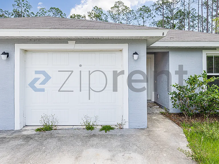 129 Wellwood Ln #B — Photo 2