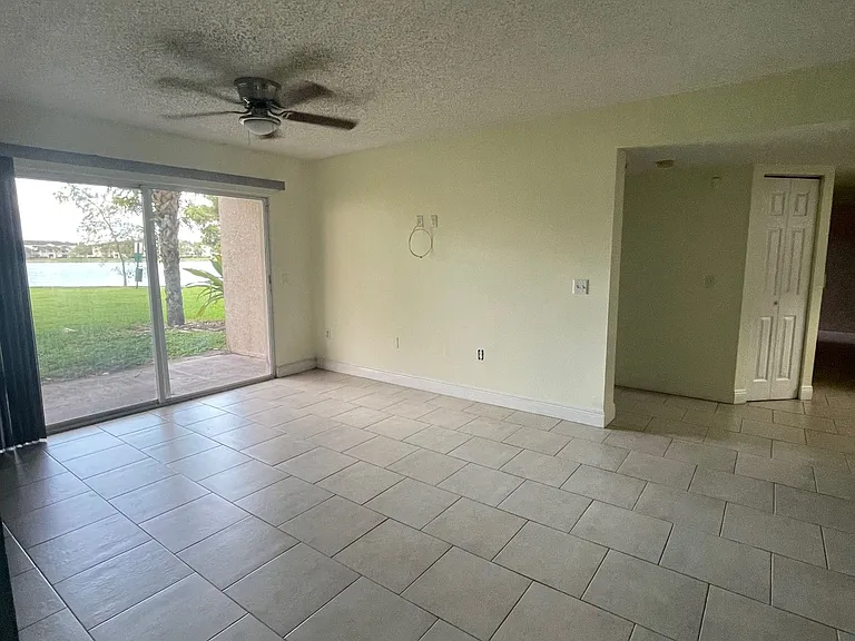 5005 Wiles Rd #102 — Photo 3