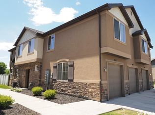 1047 Castleton Dr, North Salt Lake, UT 84054