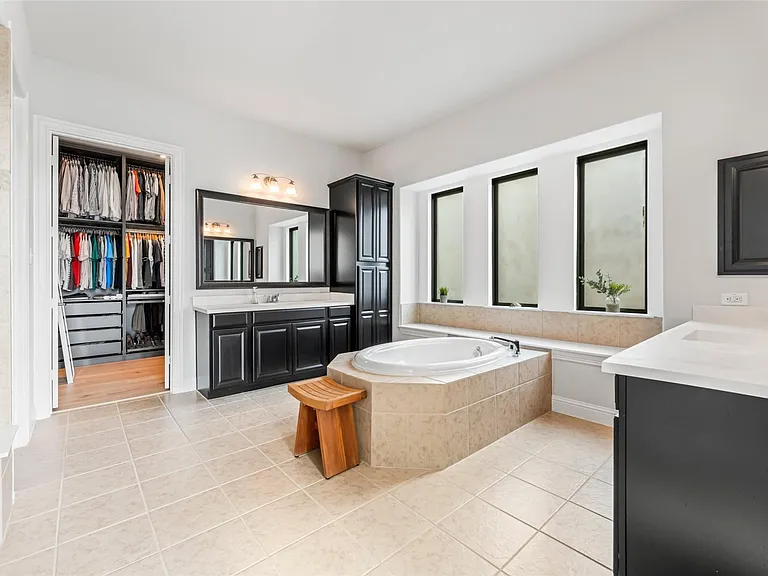 1053 Bat Hawk Ct — Photo 31