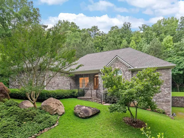 137 Mountain Oaks Dr, Sterrett, AL 35147