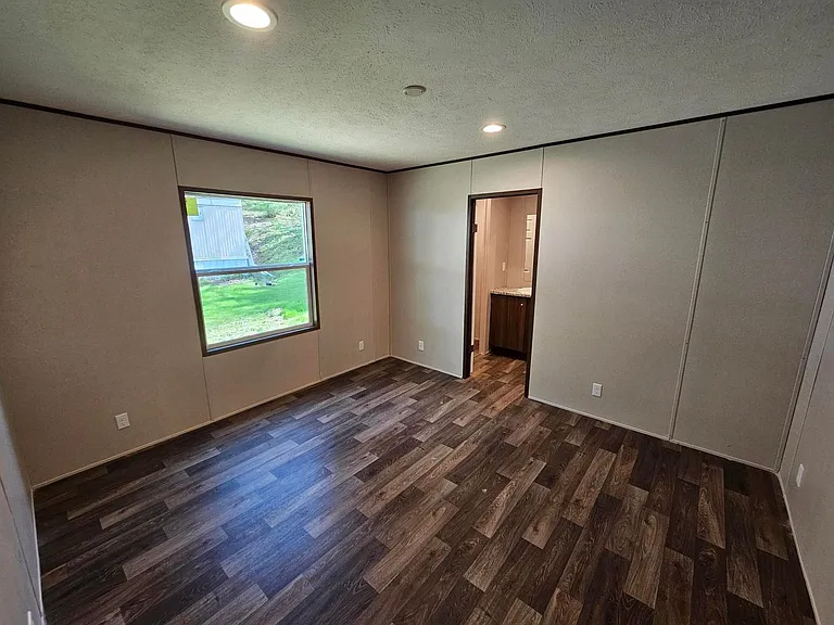 Welcome Home to Colony Park Johnson City's Hidden Gem! — Photo 40
