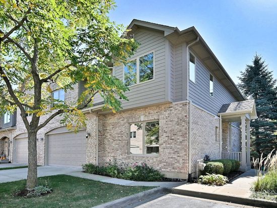 166 Carey Trl, Wood Dale, IL 60191