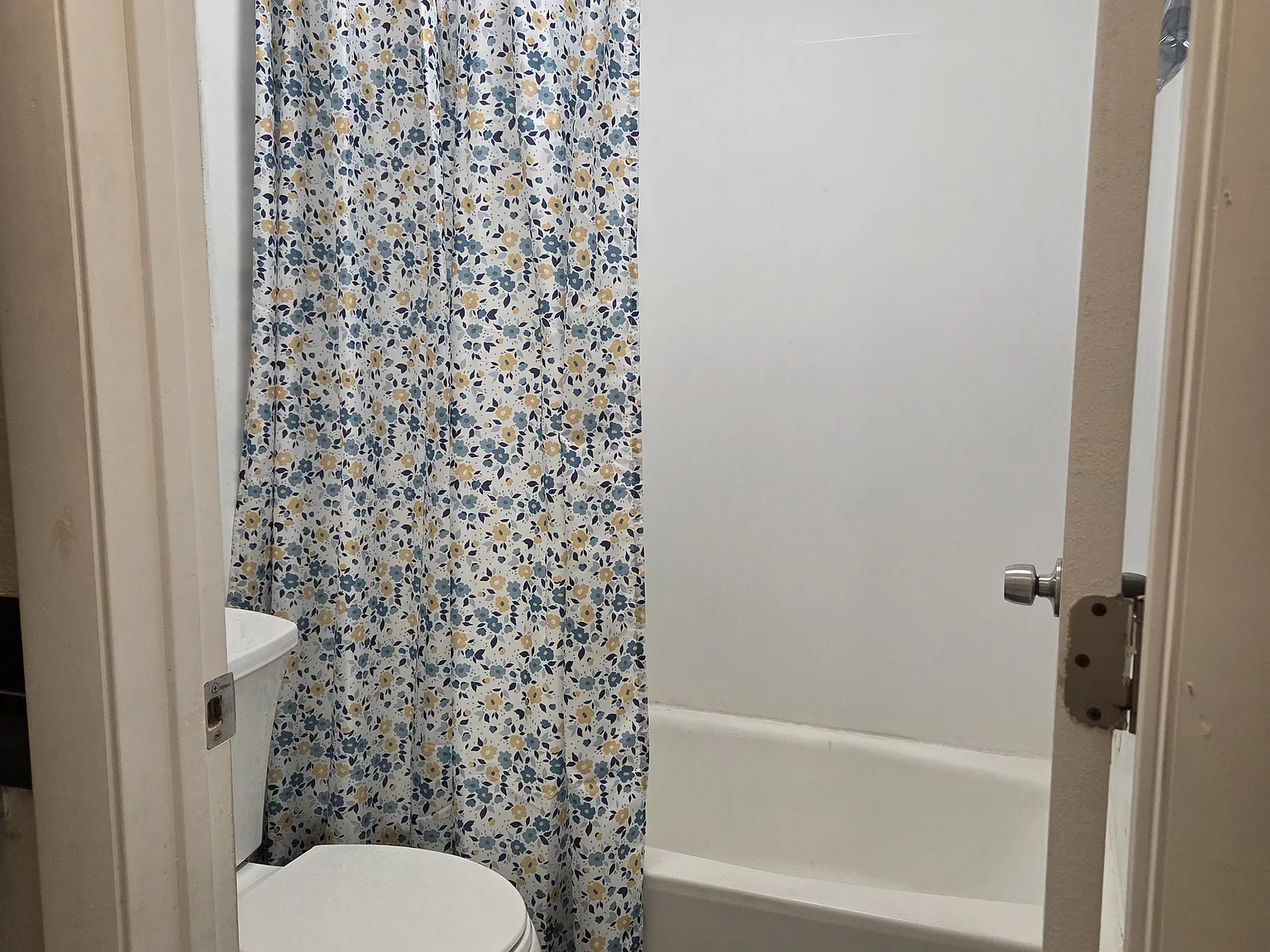 7900 S Orange Blossom Trl — Photo 2