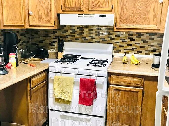 4th image of 1743 W Diamond St Floor 2