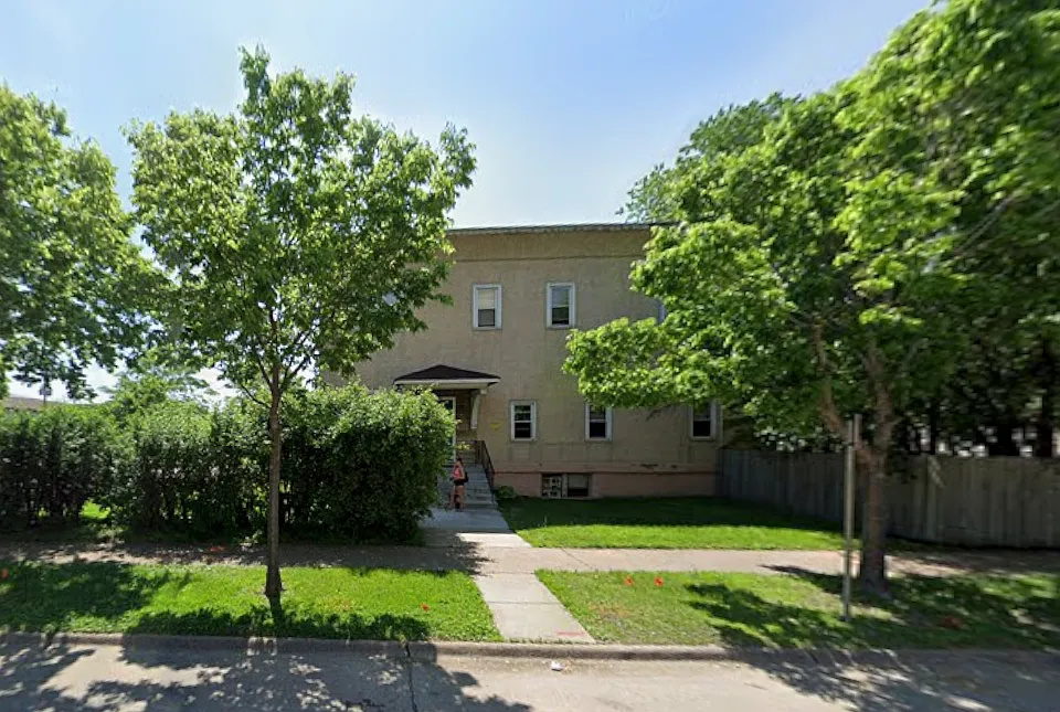 2120 Minnehaha Ave #5