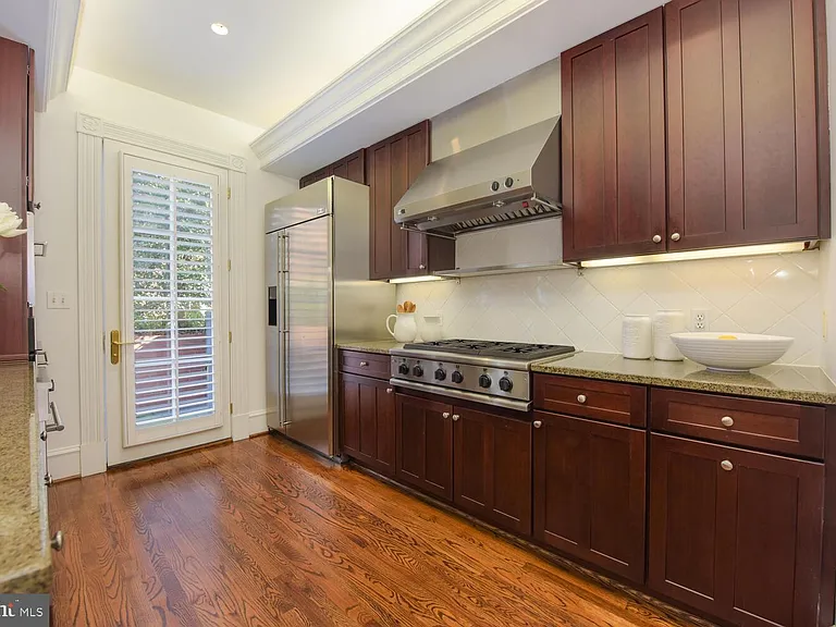 720 Potomac St — Photo 13