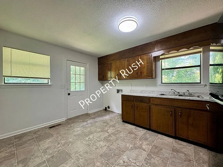 555 E Garden Farm Rd #B — Photo 7