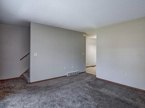 3rd image of 3121 Oak Knoll Dr #17175654