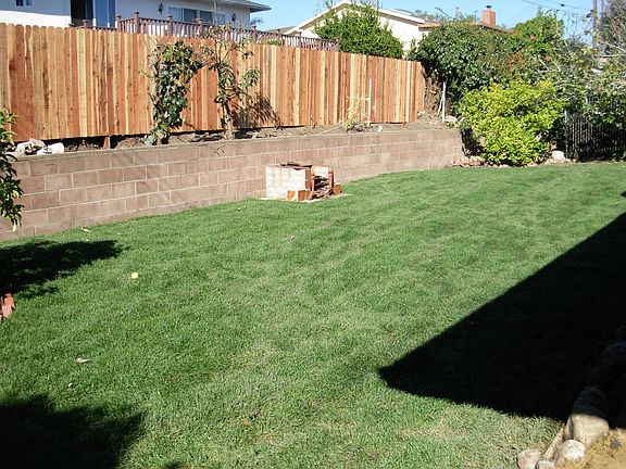 4th image of 1114 Cliff Dr