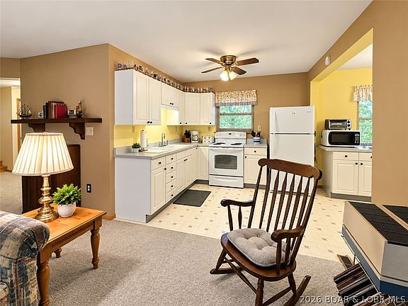 4th image of 23 Lake Rd