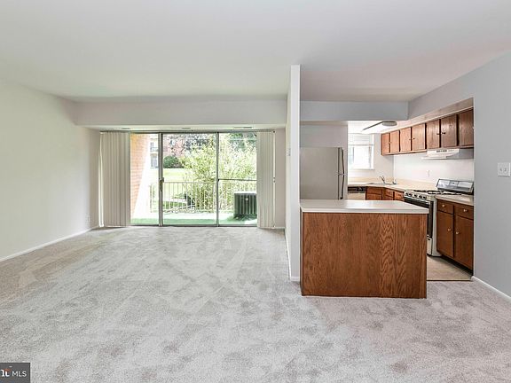 5th image of 3712 N Rosser St APT 201