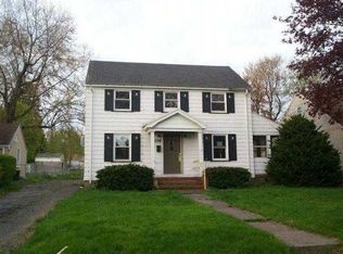139 Oaklawn Dr, Rochester, NY 14617