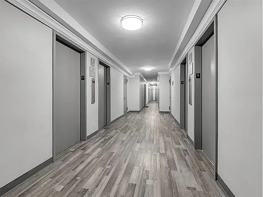 Entry / hallway, photo 2