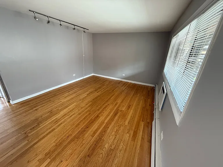 1509 W Farwell Ave #2D — Photo 3