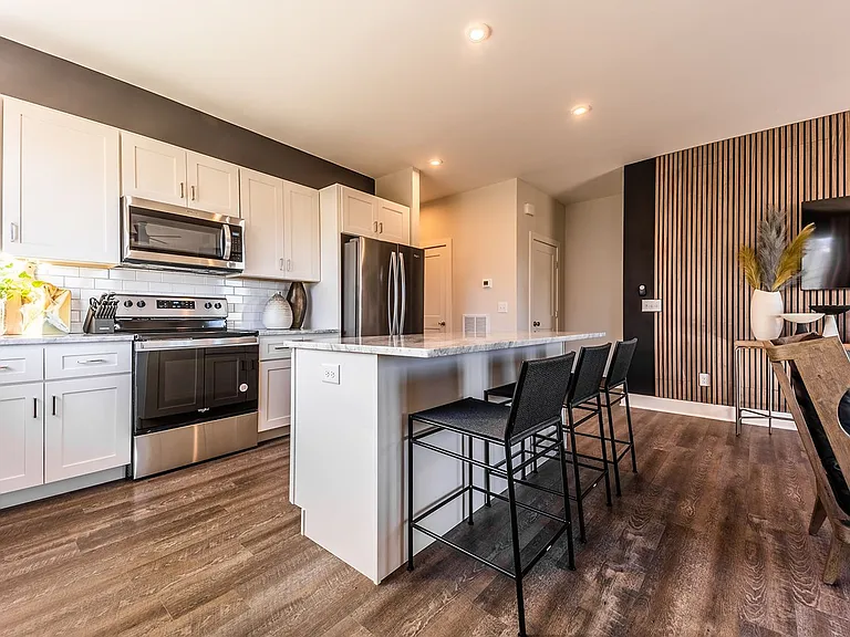 228 Oceola Ave — Photo 4
