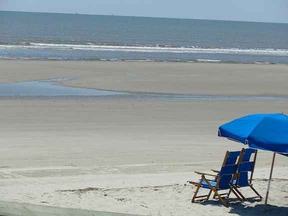 4th image of 19 Ocean Green Dr