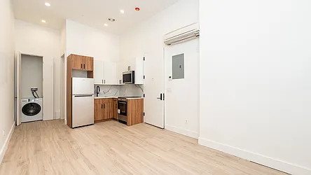 485 Tompkins Avenue, #1S