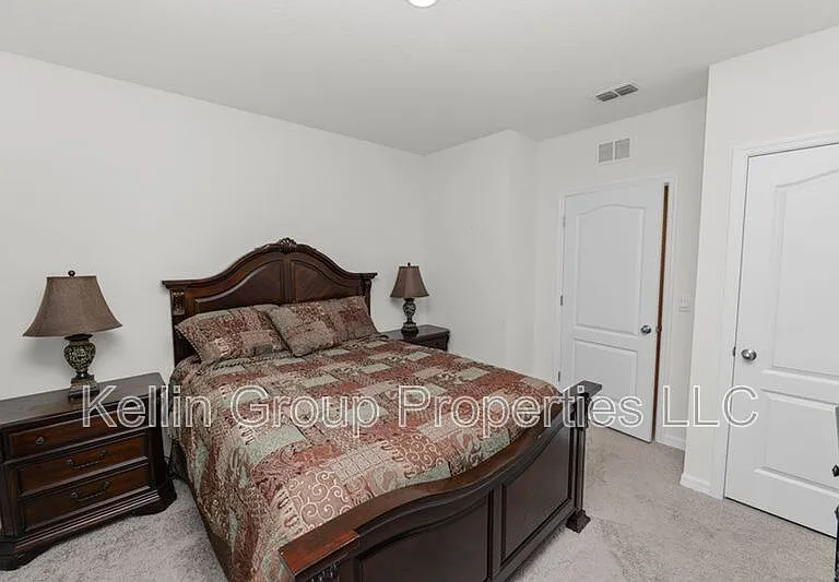 833 Ambleside Dr — Photo 28