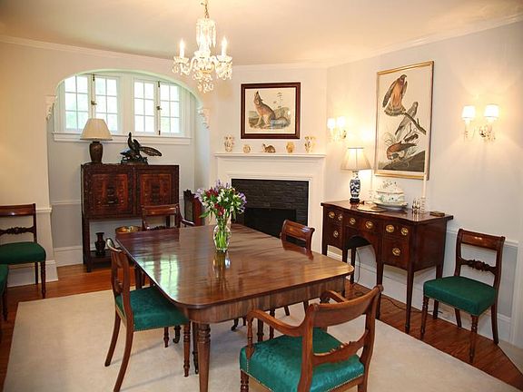 Loudon Woods Colonial